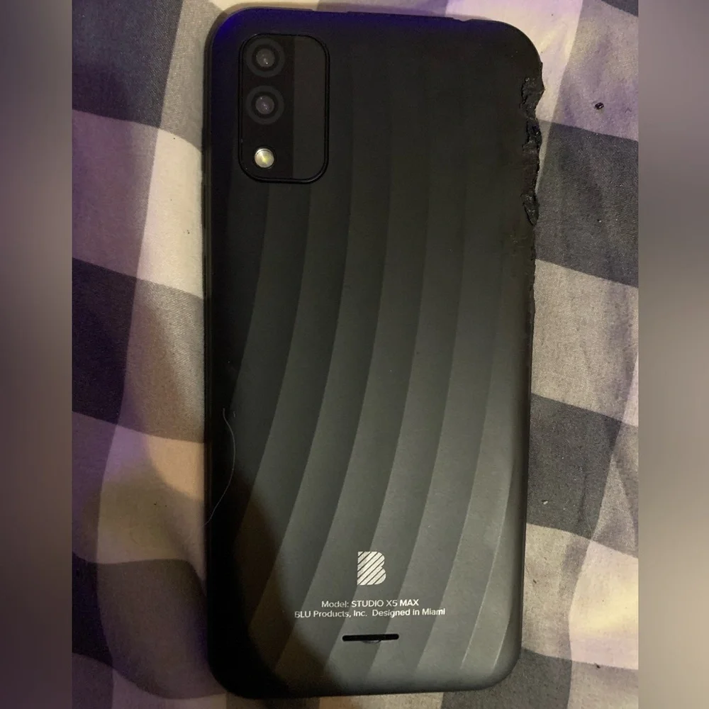BLU Studio MAX (BROKEN)